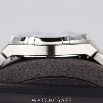 2023 MAURICE LACROIX AIKON AUTOMATIC 39MM AI6007-SS00F-432