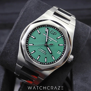 2024 GIRARD PERREGAUX LAUREATO GREEN DIAL 42MM 81010-11-3153-1CM
