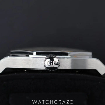 2022 GIRARD PERREGAUX LAUREATO BLACK DIAL 42MM 81010-11-634-11A