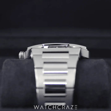 2024 GIRARD PERREGAUX LAUREATO GREEN DIAL 42MM 81010-11-3153-1CM