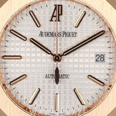 2018 AUDEMARS PIGUET ROYAL OAK ROSE GOLD WHITE DIAL 39MM 15300.OR.OO.D088CR.02