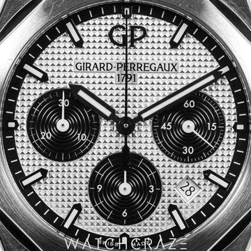 2022 GIRARD PERREGAUX LAUREATO PANDA 42MM 81020-11-131-11A