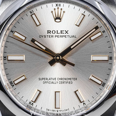 2025 ROLEX OYSTER PERPETUAL CHAMPAGNE DIAL 34MM 124200