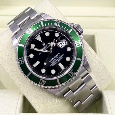 2006 ROLEX SUBMARINER ‘KERMIT’ 16610LV 40MM FULL SET - WatchCraze.com.au