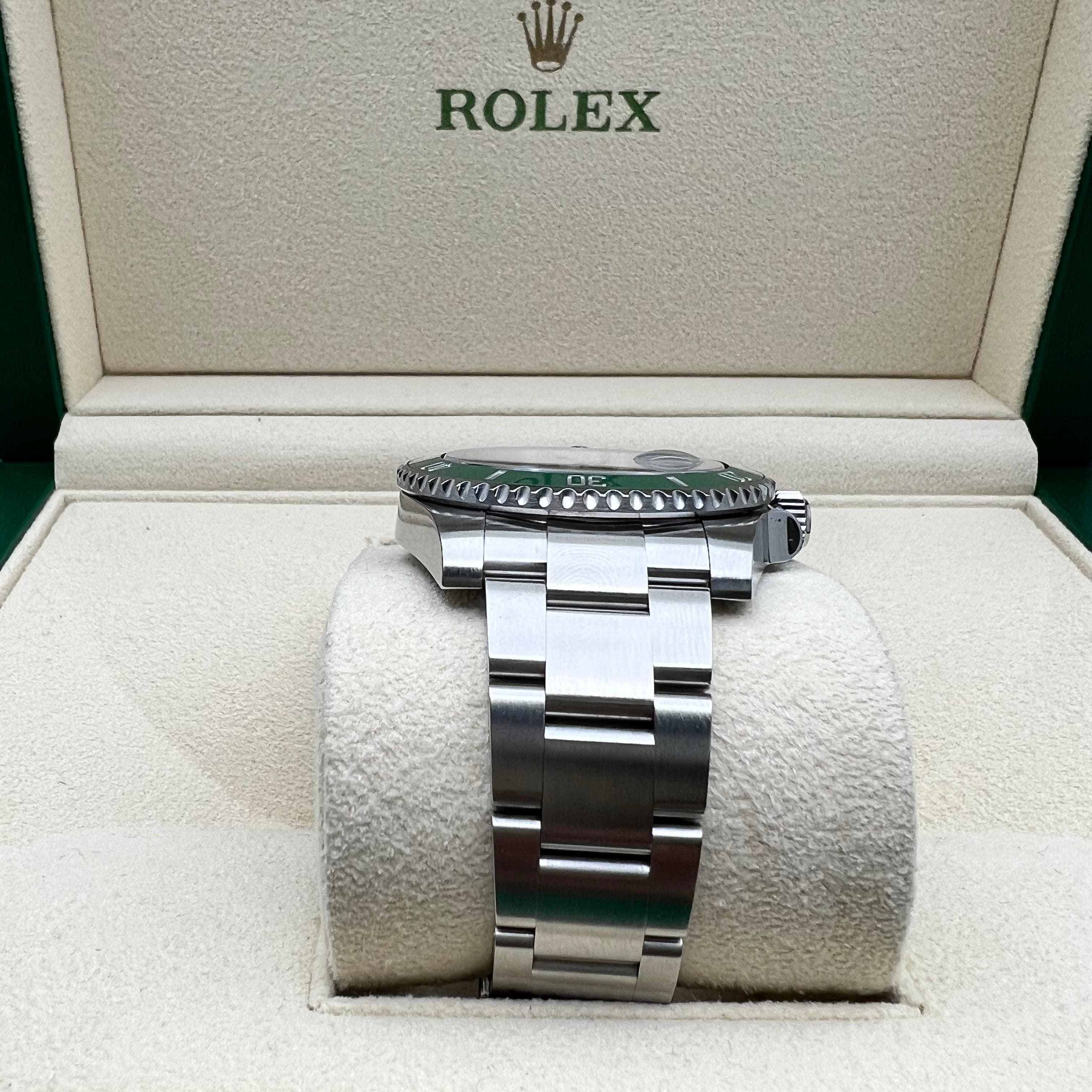 Rolex submariner hulk discontinued 2019 hotsell