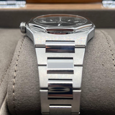 2021 GIRARD PERREGAUX LAUREATO BLACK DIAL 42MM 81010–11-634-11A - WatchCraze.com.au