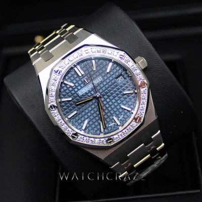 2021 UNWORN AUDEMARS PIGUET ROYAL OAK 34MM BLUE DIAL DIAMOND BEZEL 77351ST - WatchCraze.com.au